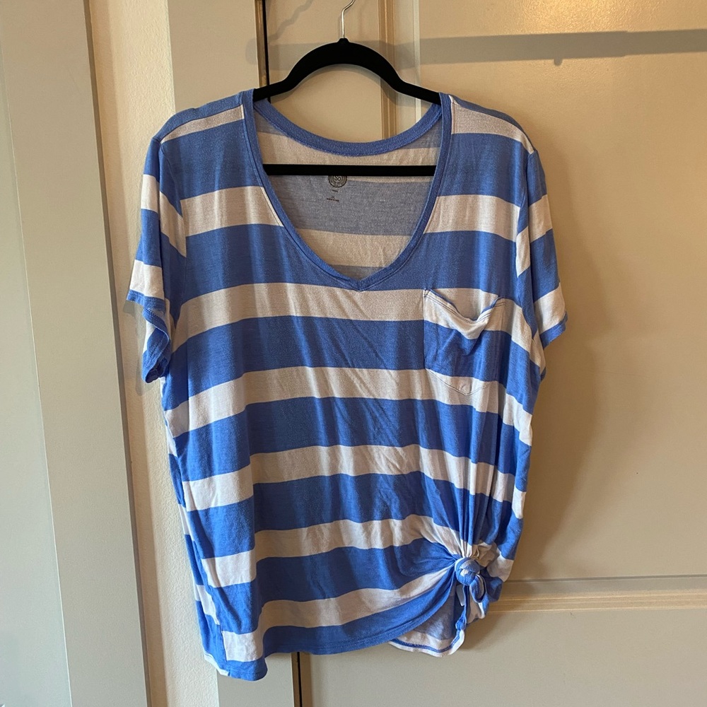 Blue and white striped tee